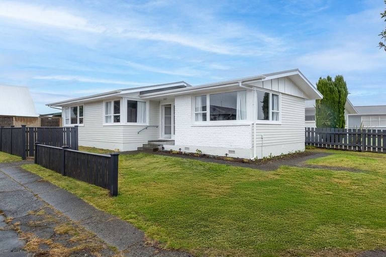 Photo of property in 55 Michael Road, Paraparaumu Beach, Paraparaumu, 5032