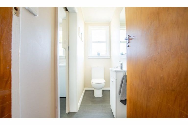 Photo of property in 22 Keats Crescent, Stoke, Nelson, 7011