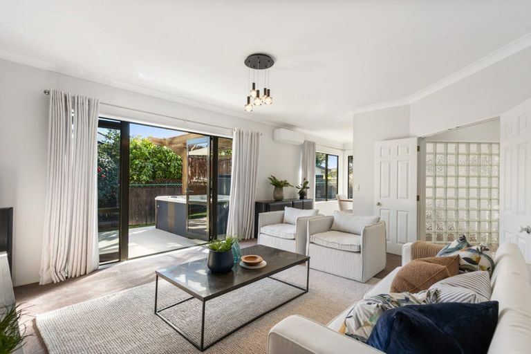 Photo of property in 10 Advance Way, Albany, Auckland, 0632