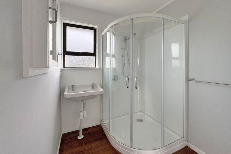 Photo of property in 14 Egmont Street, Castlecliff, Whanganui, 4501