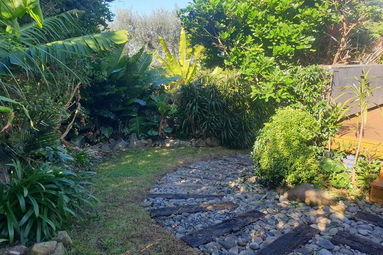 Photo of property in 15 Puriri Place, Tuateawa, Coromandel, 3583