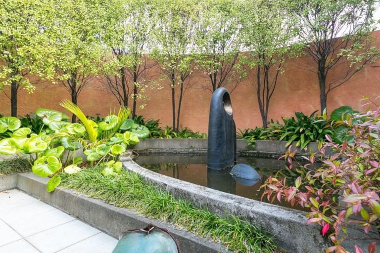 Photo of property in Highwic, 32u1 Hobson Street, Thorndon, Wellington, 6011