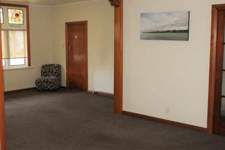 Photo of property in 62 Romilly Street, Westport, 7825