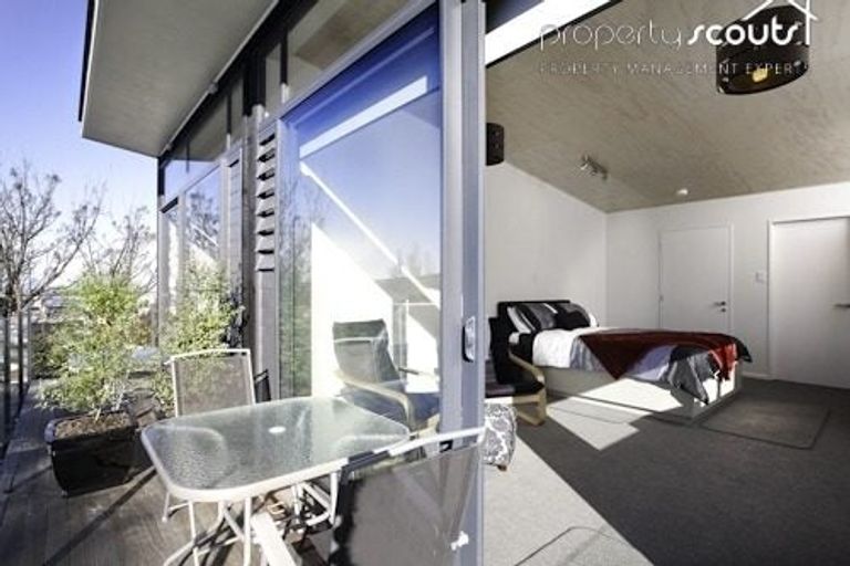 Photo of property in 1/120 London Street, Dunedin Central, Dunedin, 9016