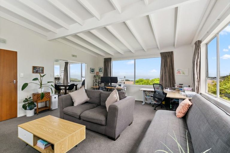 Photo of property in 44 Rajkot Terrace, Broadmeadows, Wellington, 6035