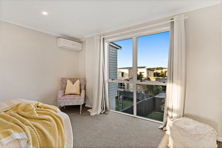 Photo of property in 6 Touhou Road, Hobsonville, Auckland, 0616