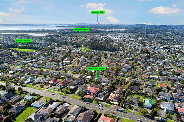 Photo of property in 28 Manhattan Heights, Glendene, Auckland, 0602