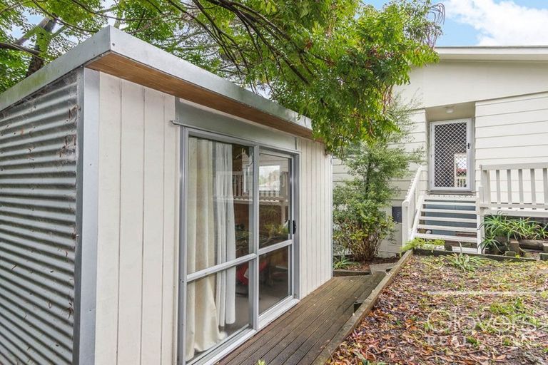 Photo of property in 36 Newington Road, Henderson, Auckland, 0612