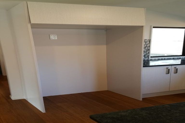 Photo of property in 18 Stanaway Street, Hillcrest, Auckland, 0627