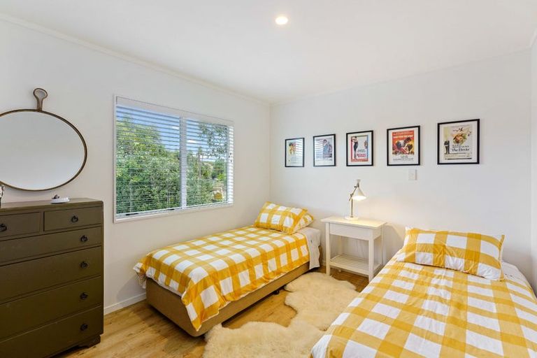 Photo of property in 3 Mavis Avenue, Waikawa Beach, Manakau, 5573