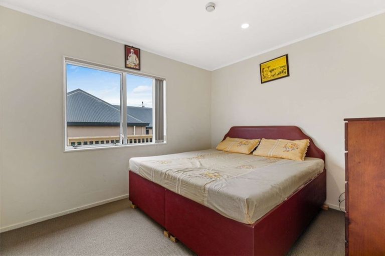 Photo of property in 2/10 Martin Road, Manurewa, Auckland, 2102