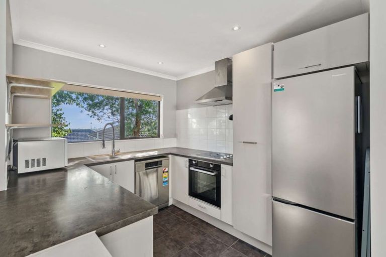 Photo of property in 52a Keegan Drive, Massey, Auckland, 0614