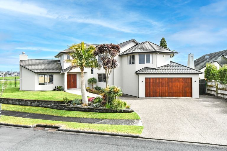 Photo of property in 53 Keywella Drive, Conifer Grove, Takanini, 2112