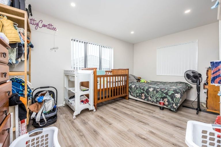 Photo of property in 33a Clendon Avenue, Papatoetoe, Auckland, 2025