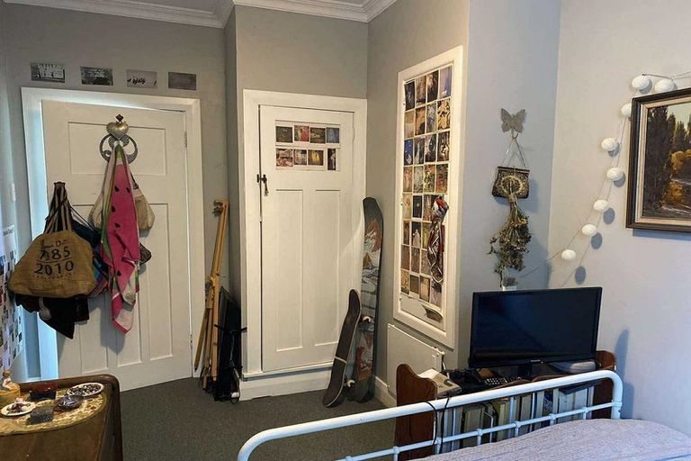 Photo of property in 10 Helen Street, Brooklyn, Wellington, 6021