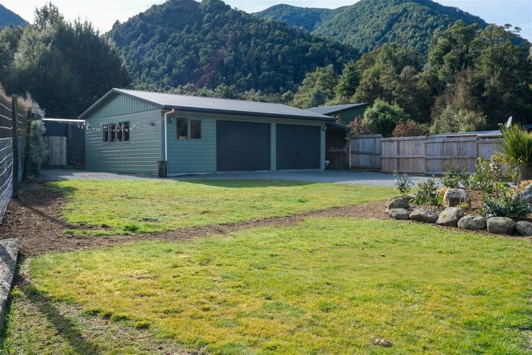 Photo of property in 53 Porika Road, Rotoroa, Murchison, 7077