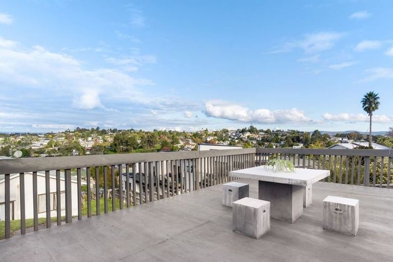 Photo of property in 23 Cherry Tree Place, Massey, Auckland, 0614
