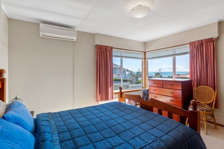 Photo of property in 24 Crownhill Street, Spotswood, New Plymouth, 4310