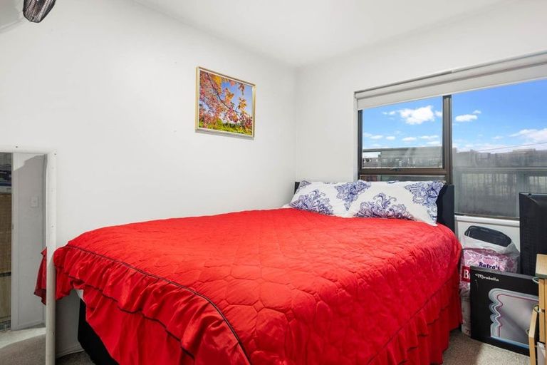 Photo of property in 12a President Avenue, Papakura, 2110