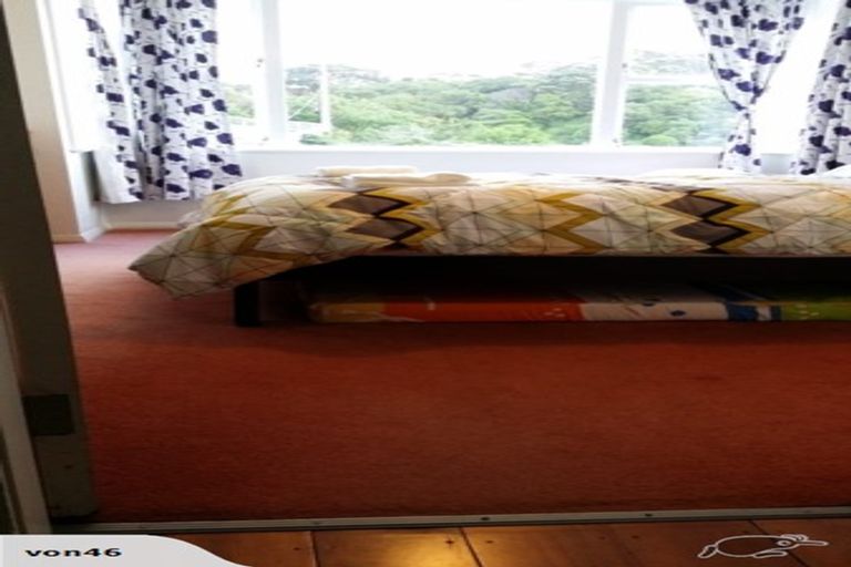 Photo of property in 75 Todman Street, Brooklyn, Wellington, 6021