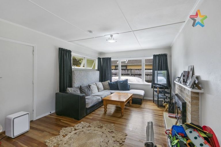 Photo of property in 90 Hair Street, Wainuiomata, Lower Hutt, 5014