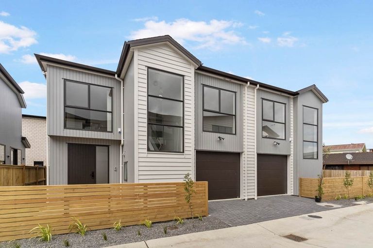Photo of property in 1/2 Miami Street, Mangere East, Auckland, 2024