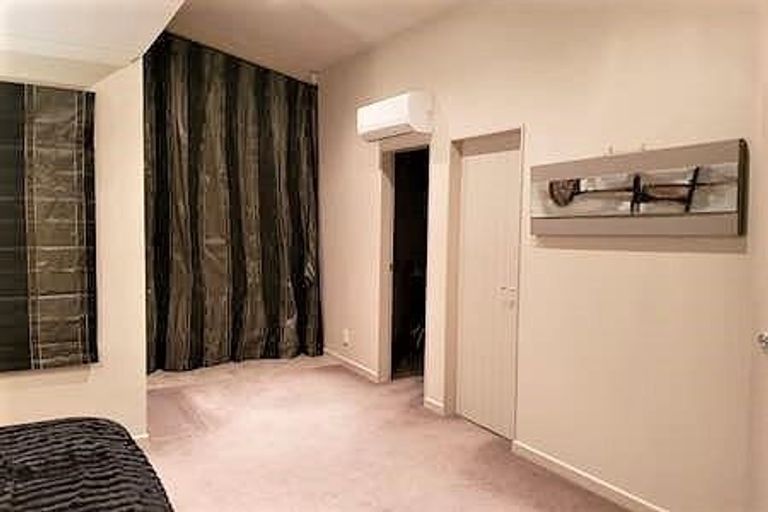 Photo of property in 10 Consort Close, Paraparaumu Beach, Paraparaumu, 5032