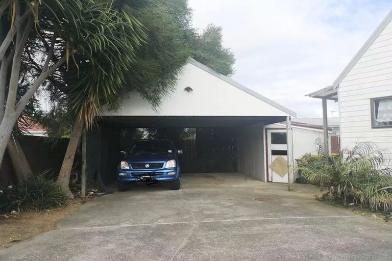 Photo of property in 2/29 Gray Avenue, Mangere East, Auckland, 2024