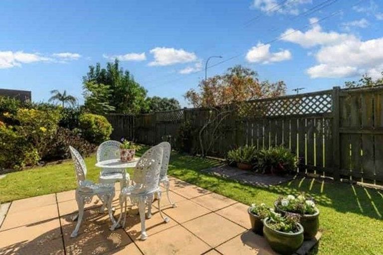 Photo of property in 489 Devonport Road, Tauranga South, Tauranga, 3112