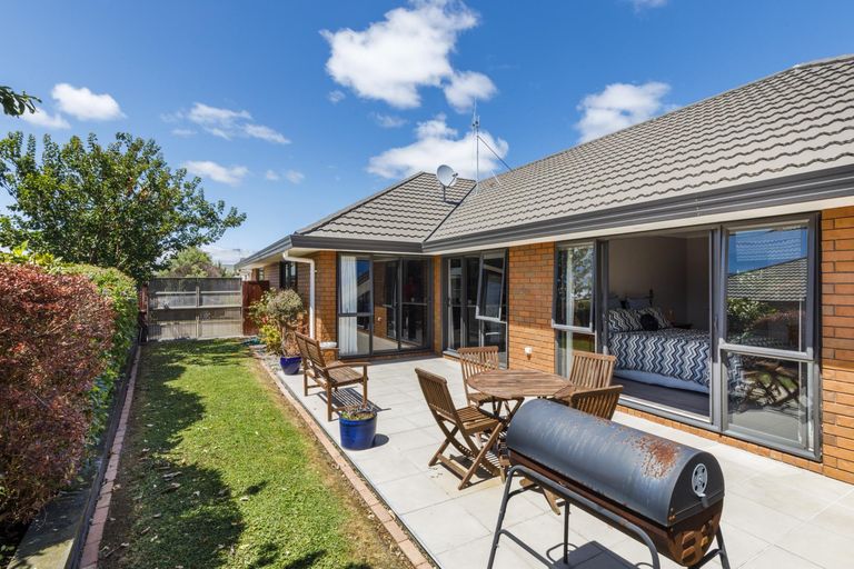 Photo of property in 45 Peter Hall Drive, Kelvin Grove, Palmerston North, 4414