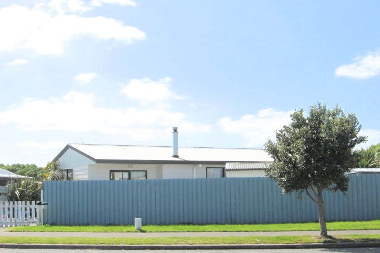 Photo of property in 35c Hartford Avenue, Papamoa Beach, Papamoa, 3118
