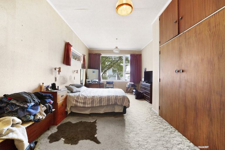 Photo of property in 70 The Parade, Island Bay, Wellington, 6023