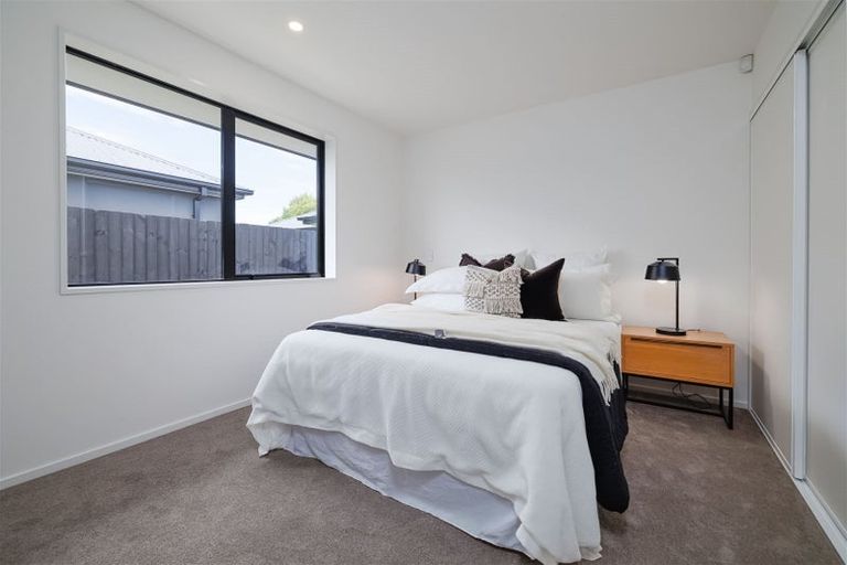 Photo of property in 33 Miromiro Street, Broomfield, Christchurch, 8042