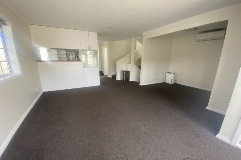 Photo of property in 97a Tasman Street, Mount Cook, Wellington, 6021