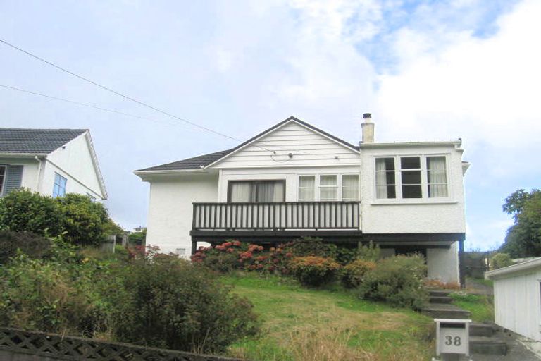 Photo of property in 38 Sunshine Avenue, Karori, Wellington, 6012