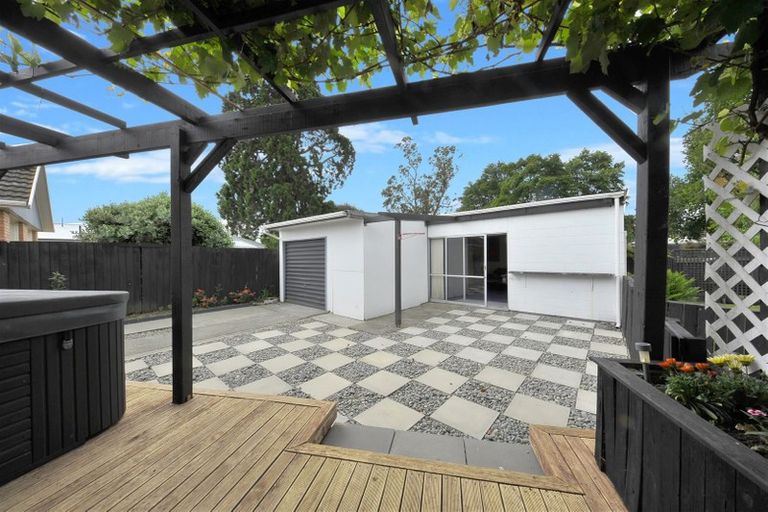 Photo of property in 4 Springmead Place, Hornby, Christchurch, 8042