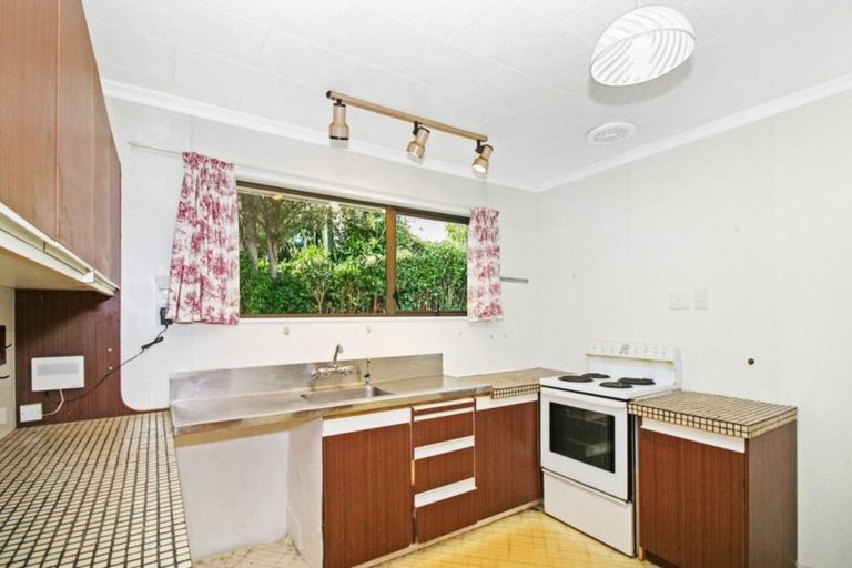 Photo of property in 37 Norwich Avenue, Spotswood, New Plymouth, 4310