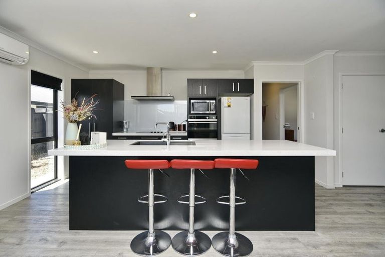 Photo of property in 6 Hamlett Drive, Woodend, 7610