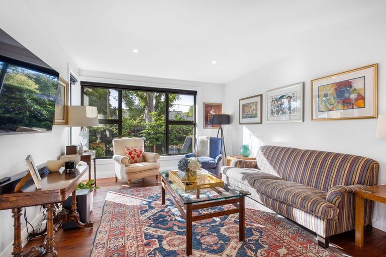 Photo of property in 40 Dee Street, St Albans, Christchurch, 8014