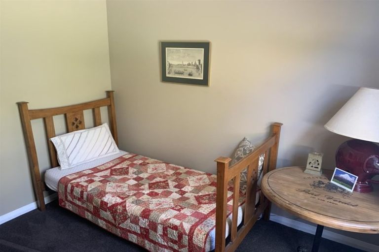 Photo of property in 25 Portia Street, Stratford, 4332