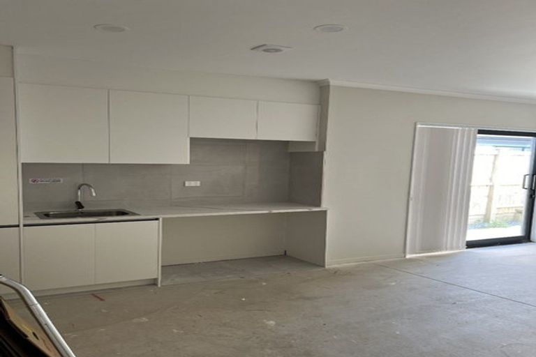 Photo of property in 1 Lime Rise, Flat Bush, Auckland, 2019