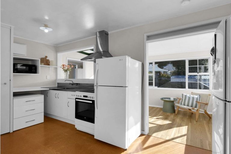 Photo of property in 42b Wallis Street, Raglan, 3225