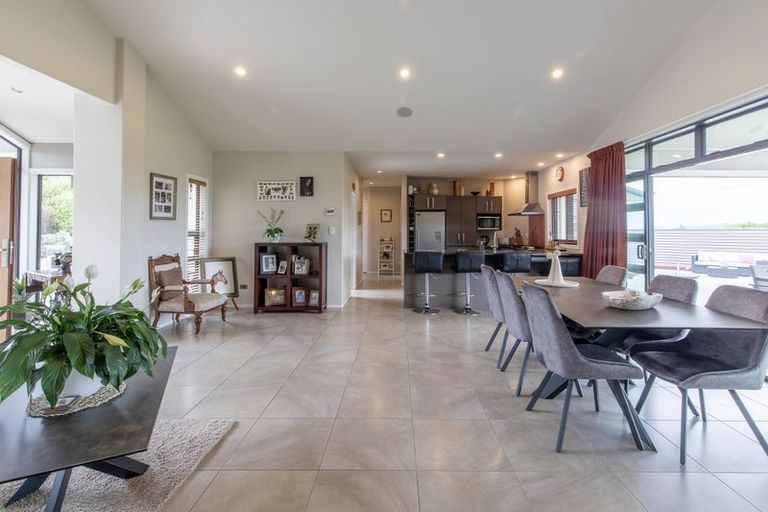 Photo of property in 19 Jg Wilson Drive, Waipukurau, 4281