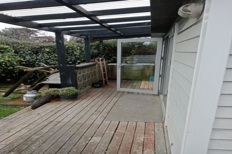 Photo of property in 1 Gray Street, Pukerua Bay, 5026