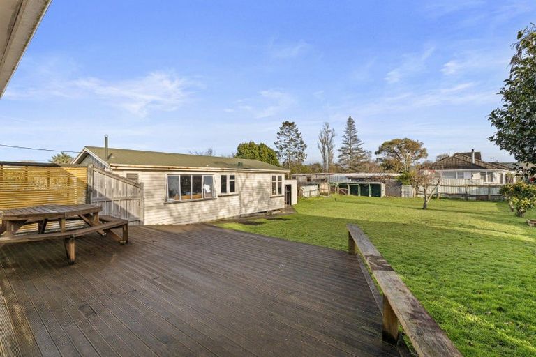 Photo of property in 10 Ross Street, Marton, 4710