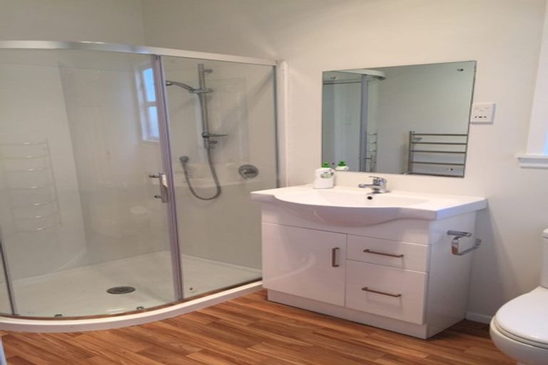 Photo of property in 73 Bell Road, Waiwhetu, Lower Hutt, 5010