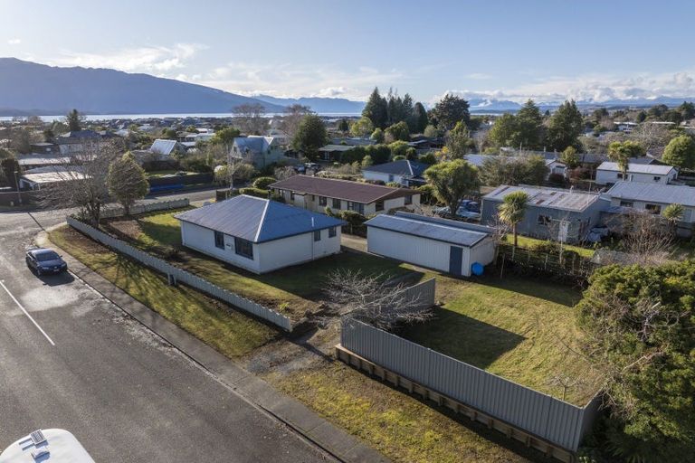 Photo of property in 12 Sutherland Street, Te Anau, 9600