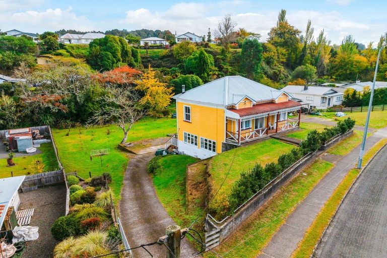 Photo of property in 12 Golf Road, Taumarunui, 3920