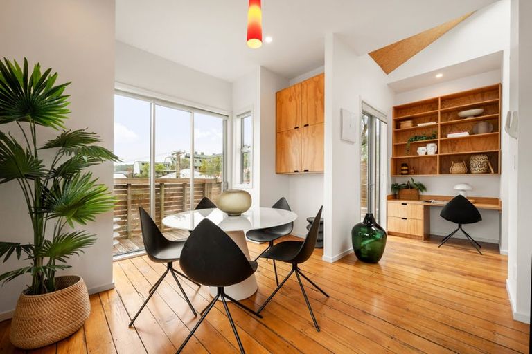 Photo of property in 2 Balmoral Terrace, Newtown, Wellington, 6021