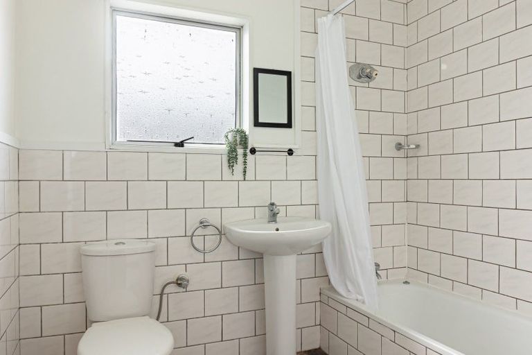 Photo of property in 23a Kettle Crescent, Marewa, Napier, 4110